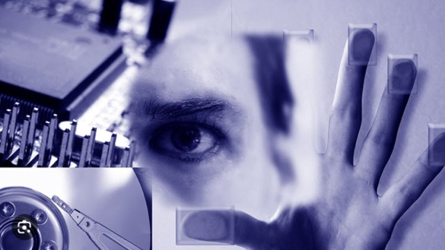 iç mekan, kişi, şahıs, siyah beyaz, gözler içeren bir resim

Açıklama otomatik olarak oluşturuldu