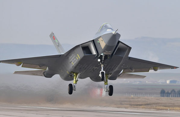 uçak, taşımak, nakletmek, hava taşıtı, havacılık içeren bir resim Açıklama otomatik olarak oluşturuldu